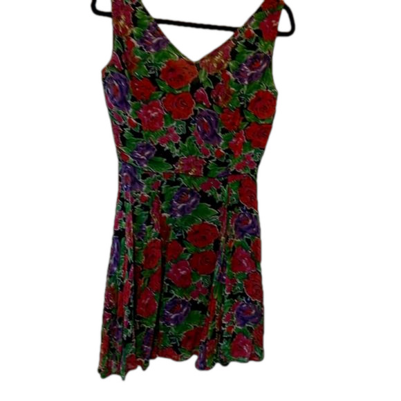 20. Le Chateau Floral Mini Dress - Picture 1 of 4